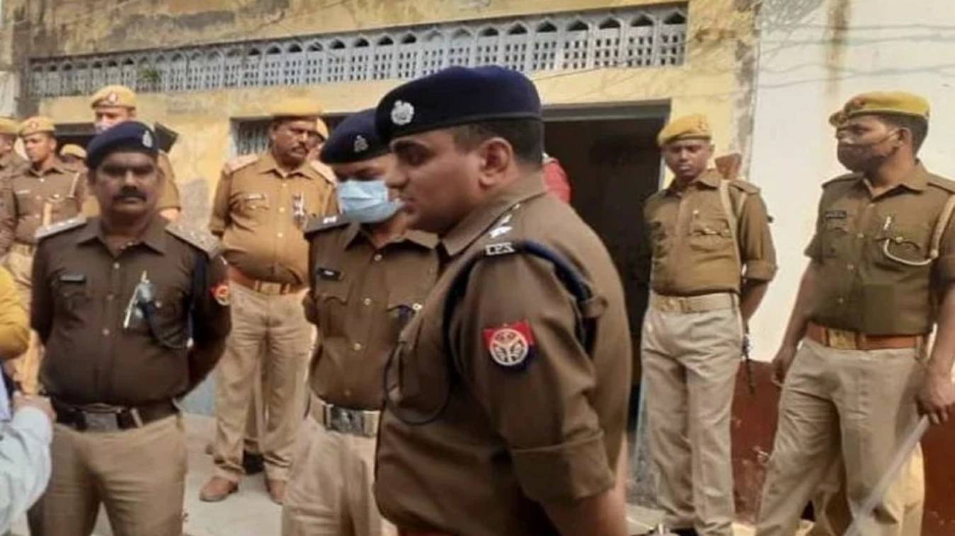 गंभीर हालत में बरामद हुई युवती, दुष्कर्म की आशंका