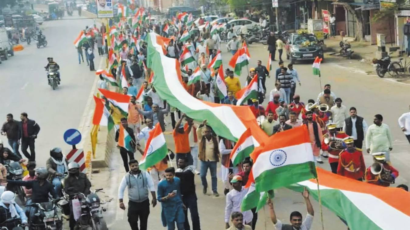 वन्दे मातरम् के उद्घोष से गूंजी काशी नगरी