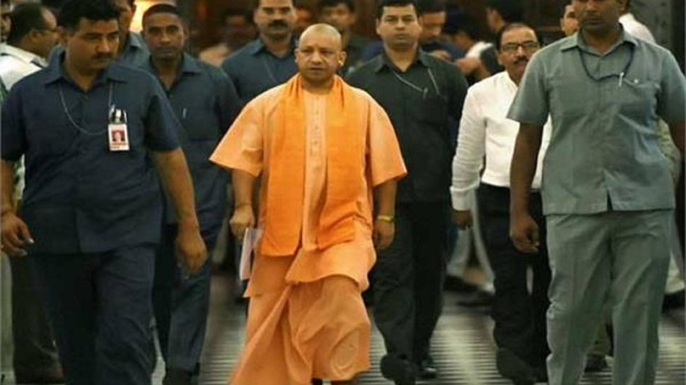 आज सीएम योगी का वाराणसी दौरा, पीएम मोदी के कार्यक्रम की तैयारियों करेंगे समीक्षा