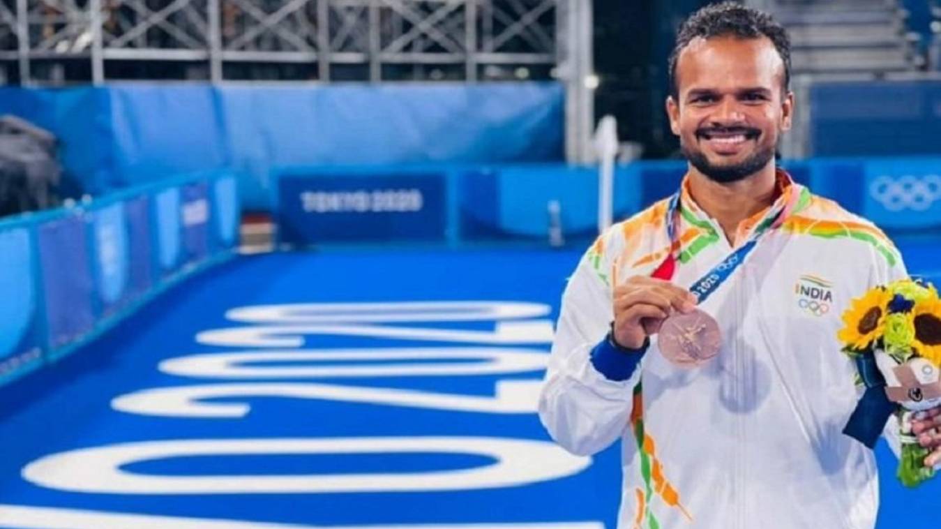 ओलिंपियन ललित ने प्रदेश सरकार की ठुकराई नौकरी, बोले- मुझे OSD बना रहे, ये कैसा सम्मान