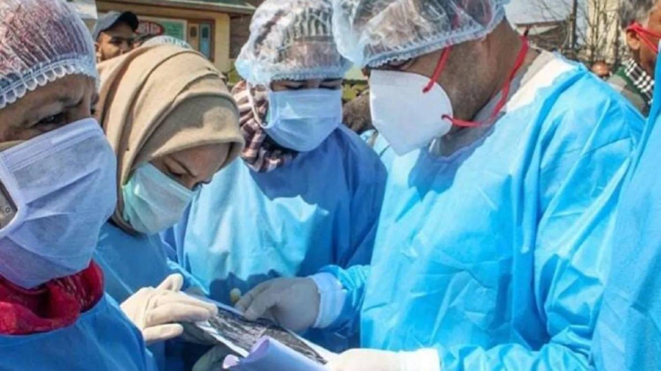 बढ़ रहा खतरा: देशभर में कोरोना के मंगलवार को 58,000 केस मिले, ओमिक्रॉन मरीज 2 हजार से ज्यादा