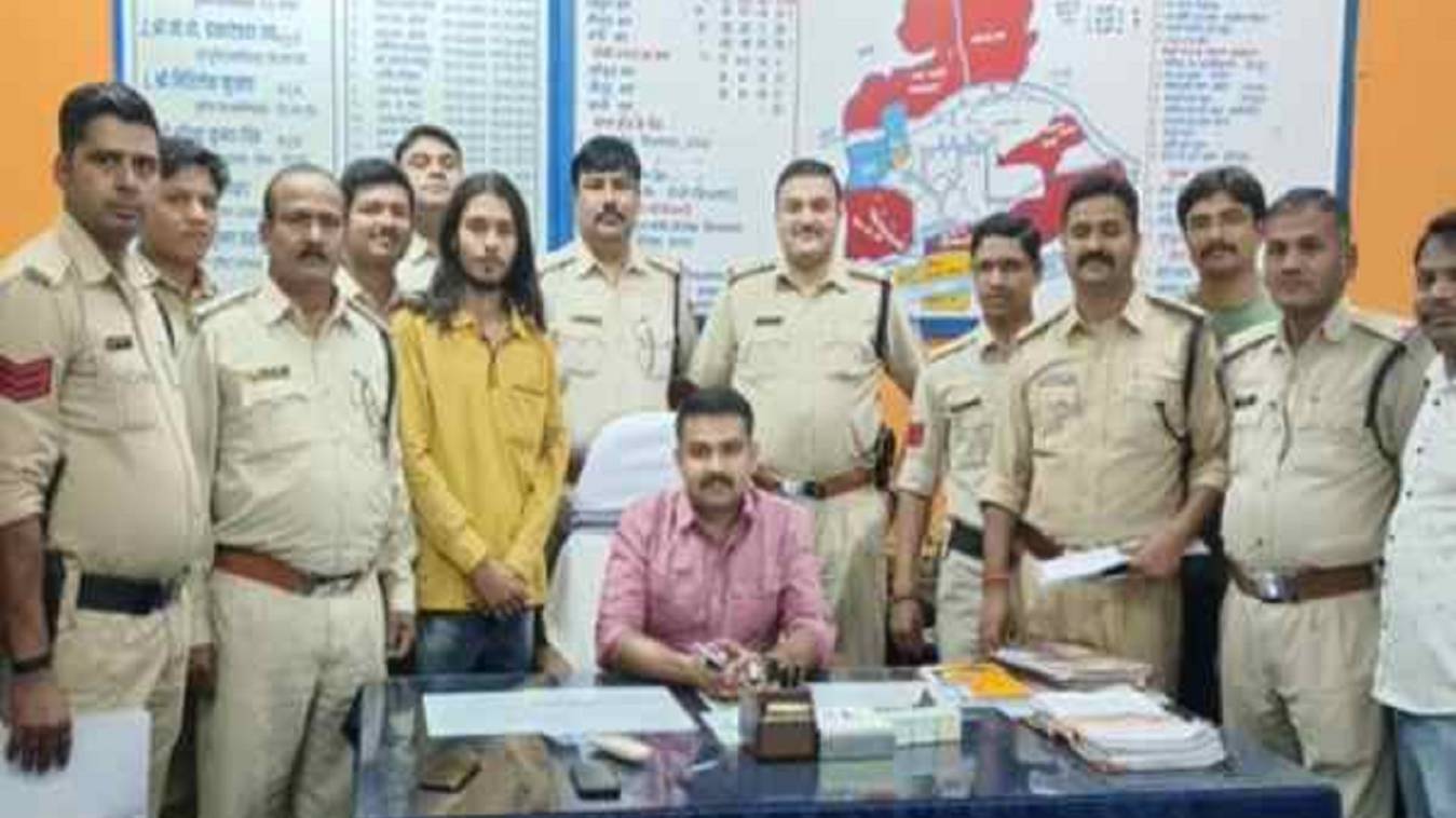 शराब पिलाकर किशोरी से रेप के मामले में महंत सीताराम दास को रीवा पुलिस ने पकड़ा, भेष बदलकर भागने की फिराक में था