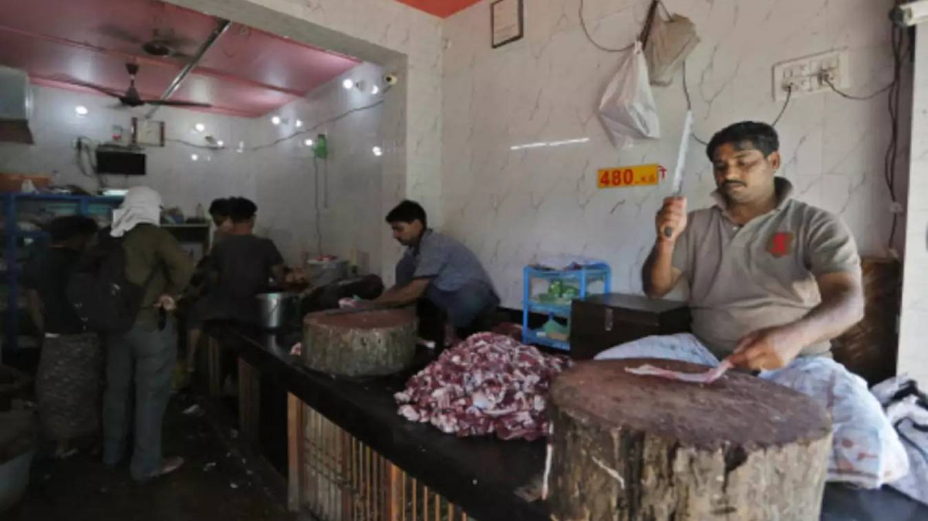 nonveg खाने के शौकीनों को झटका, UP में 10 अप्रैल तक Nonveg बंद