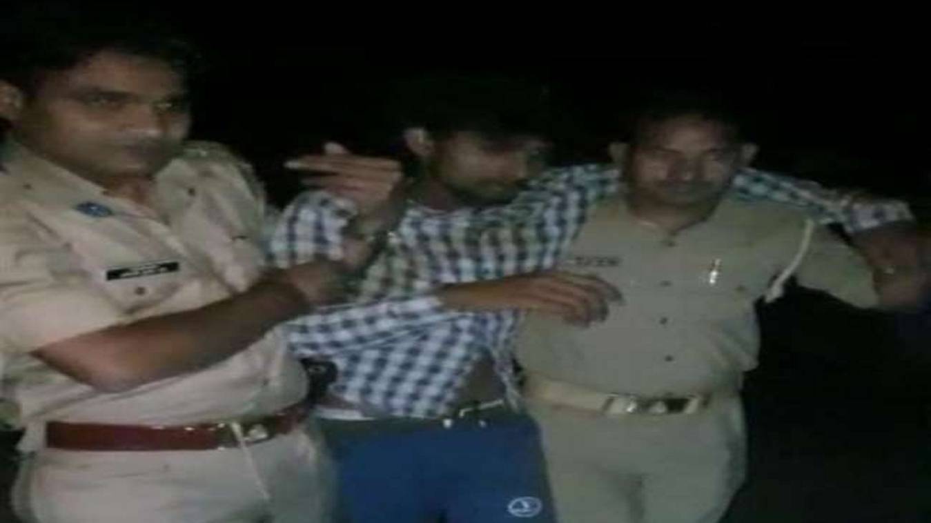 जौनपुर: पुलिस मुठभेड़ में गोली लगने से 25 हजार का इनामी बदमाश घायल, दो बदमाश फरार