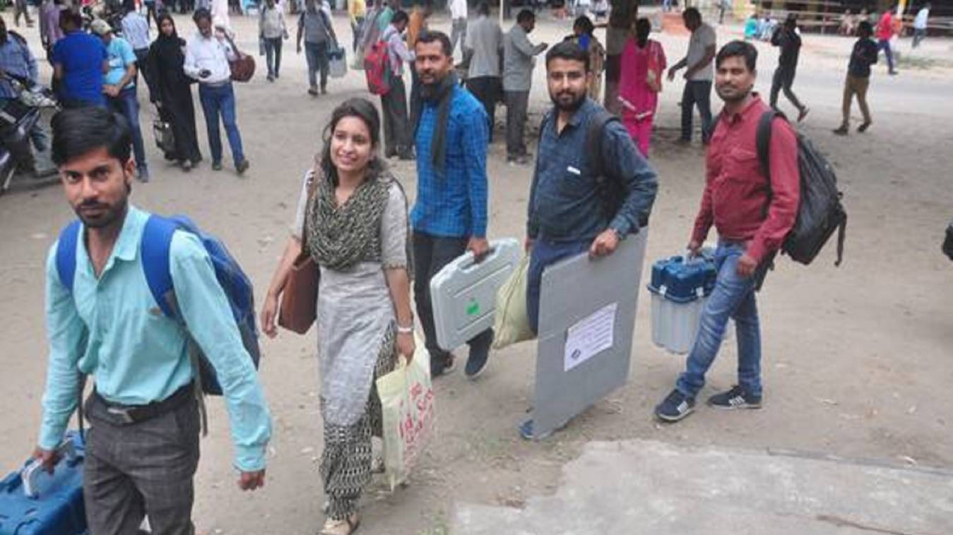 एमएलसी चुनाव कराने के लिए रवाना हुईं पोलिंग