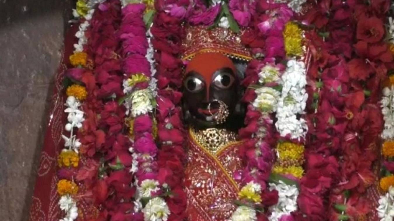 चैत्र नवरात्रि की नवमी आज: वाराणसी में मां सिद्धिदात्री देवी के मंदिर में उमड़े श्रद्धालु, दर्शन कर देवी भक्त हुए निहाल