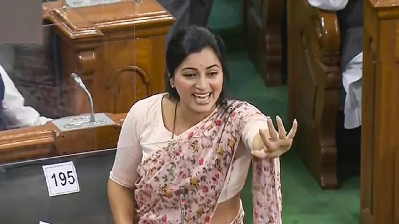 नवनीत राणा ने स्पीकर को लिखी पाती 