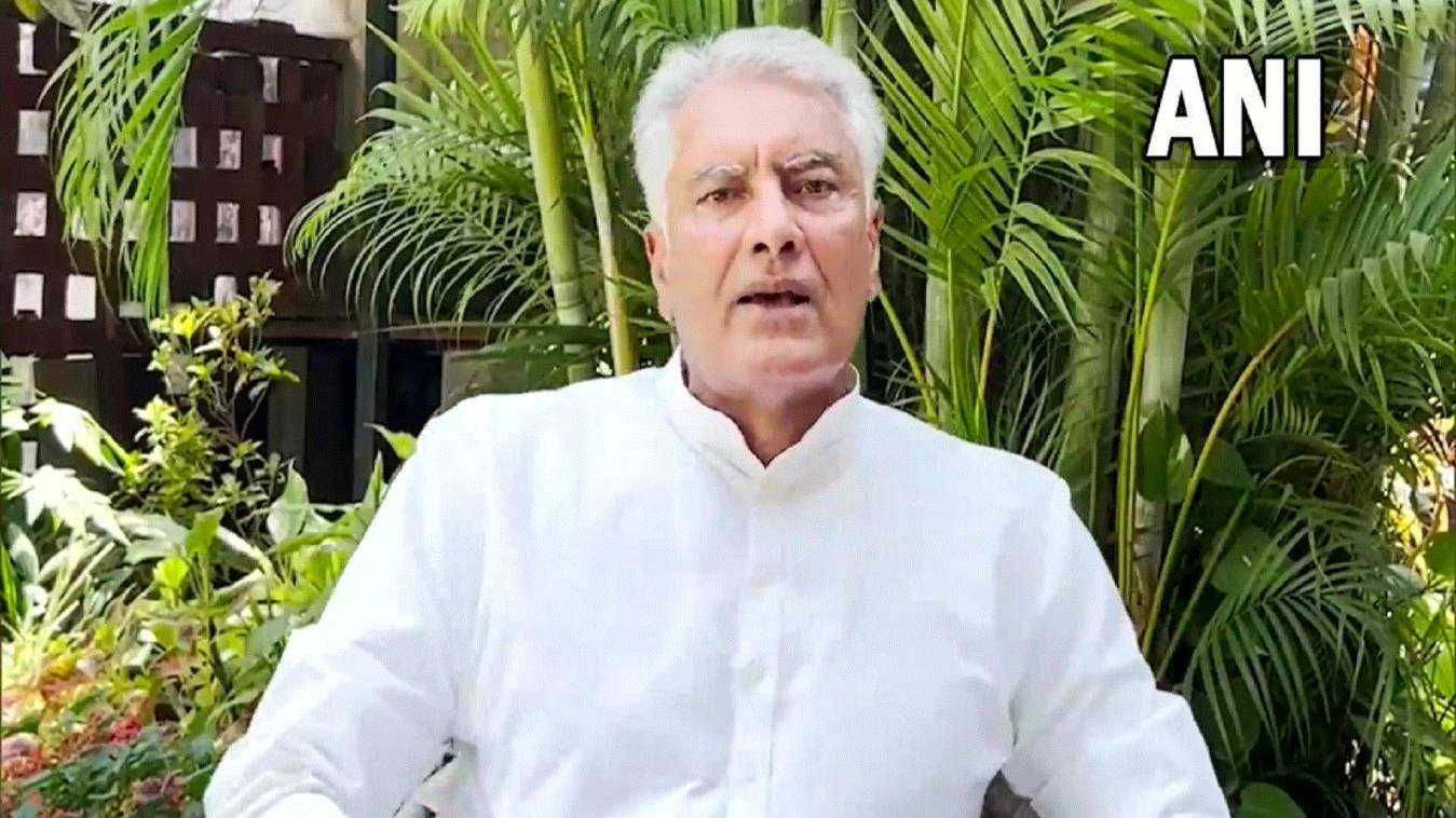 सुनील जाखड़ ने छोड़ा कांग्रेस पार्टी का दामन, फेसबुक लाइव पर आकर कहा... Good Luck and goodbye Congress...