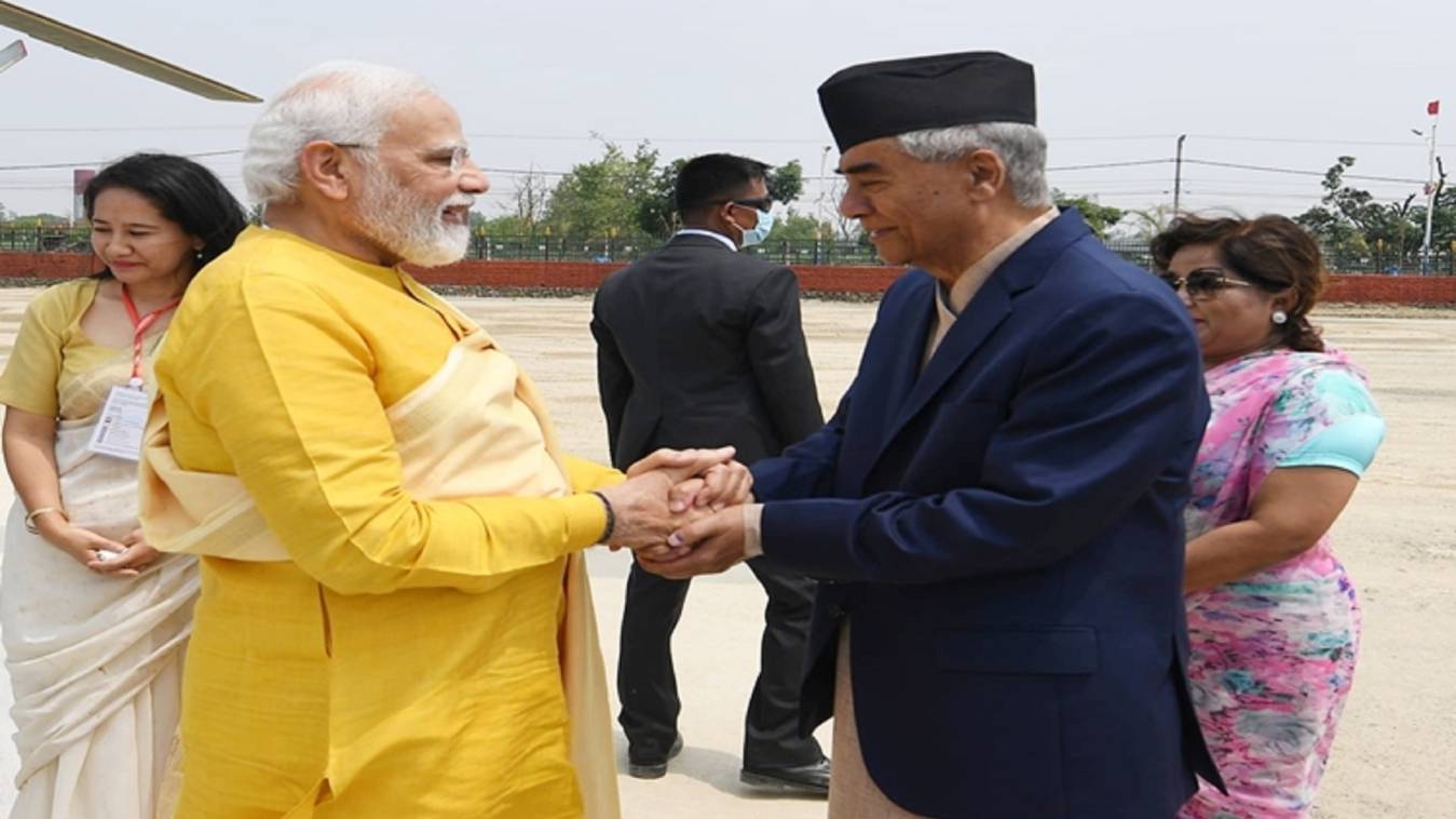 लुंबिनी पहुंचे पीएम नरेन्‍द्र मोदी, नेपाल के पीएम देउबा के साथ की द्विपक्षीय वार्ता, कई समझौतों पर होंगे हस्‍ताक्षर