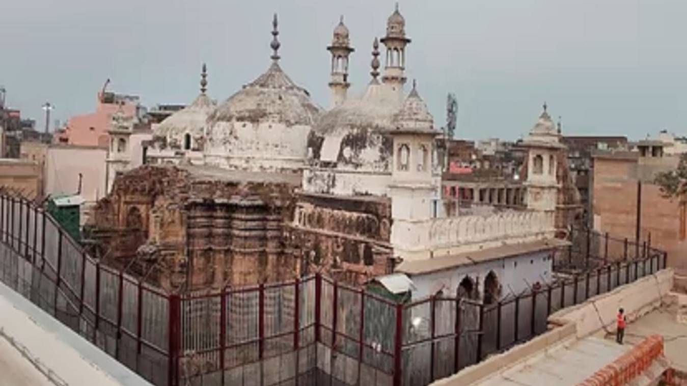 Gyanvapi Survey: रिपोर्ट तैयार न होने से कोर्ट कमिश्नर न्यायालय से मांग सकते हैं वक्त