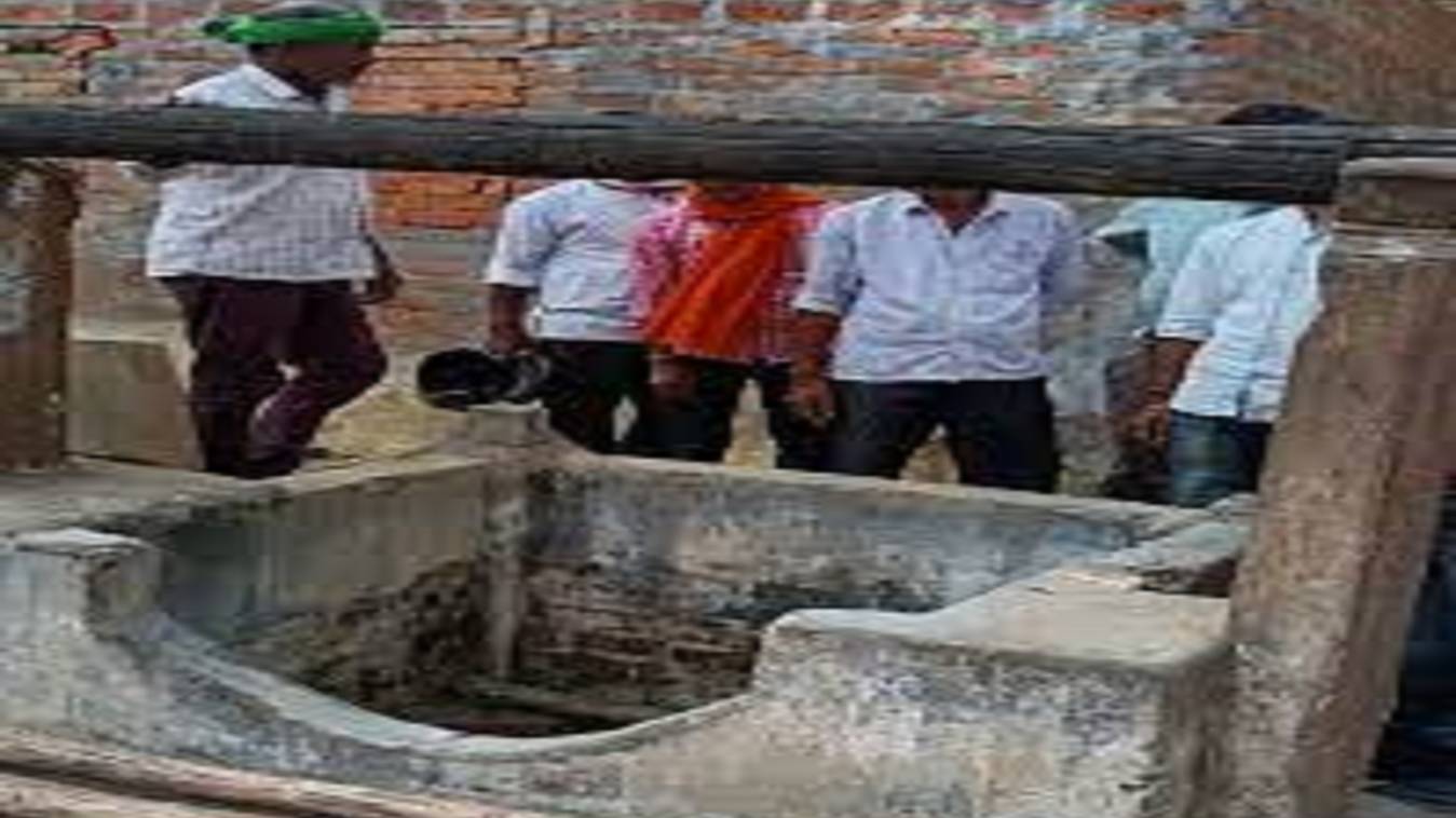 शादी समारोह में शामिल होने आए दो युवकों की कुएं में गिरने से मौत