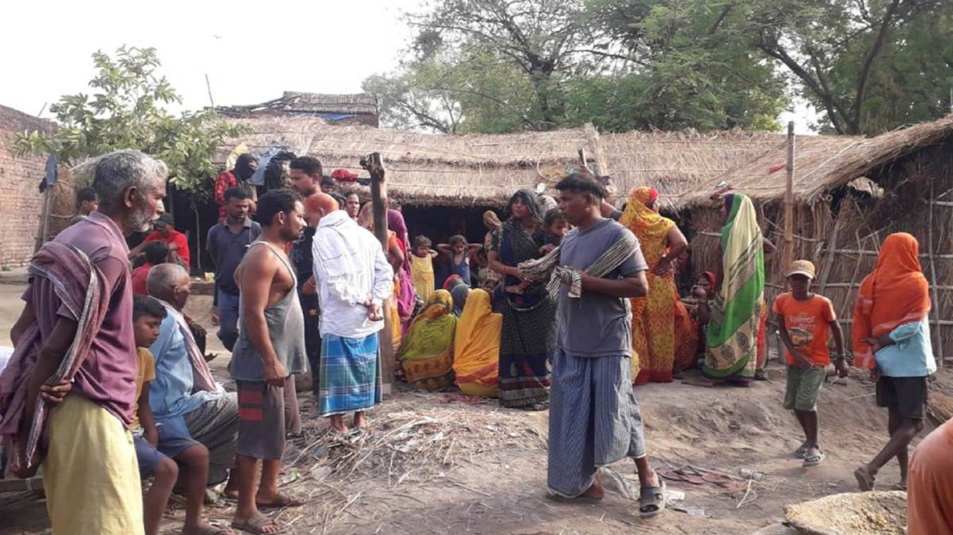 सो रहे युवक की चाकुओं से गोदकर हत्या,  हत्‍यारे फरार