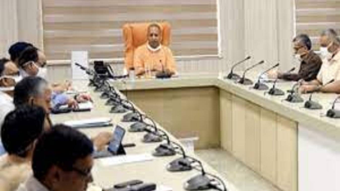 सीएम योगी ने टीम-9 के साथ की बैठक: कहा समय से जारी करें बोर्ड परीक्षा के पर‍िणाम, प्रदेश की स्‍वास्‍थ्‍य सेवाओं को और बेहतर करने को दिए निर्देश 