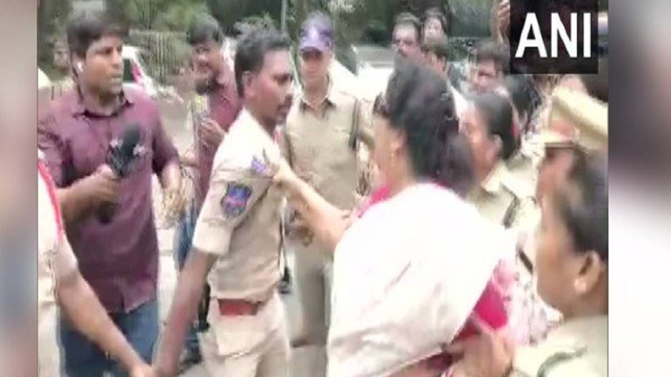 कांग्रेस नेत्री ने पकड़ा पुलिसकर्मी कॉलर