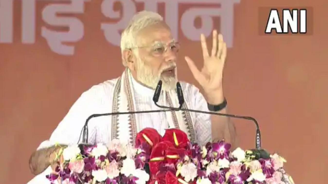 पीएम मोदी का 'रेवड़ी कल्‍चर' पर प्रहार, कहा- ये देश के लिए घातक