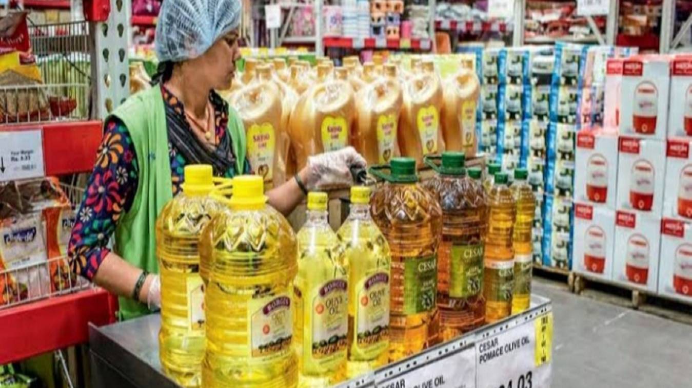 फ्रोजन वस्तुओं के बढ़े दाम : लड़खड़ाया आम आदमी के घर का बजट, अब नए एमआरपी से चुकानी होगी कीमत