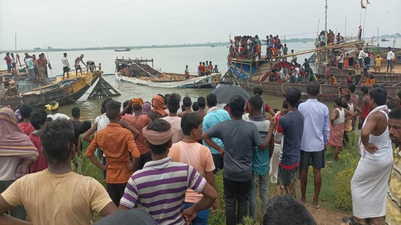 पटना में नाव पर एलजीपी विस्फोट में पांच लोगों की मौत 