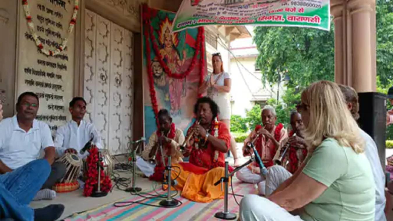 बनारस में शहनाई की मंगल धुन में गूंजा राष्ट्रीय गीत 