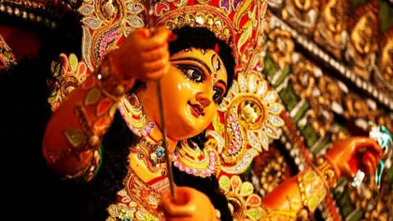 Shardiya Navratra 2022: कल से शुरू हो रहे हैं शारदीय नवरात्र, जानें कलश स्थापना का मुहूर्त और विधि