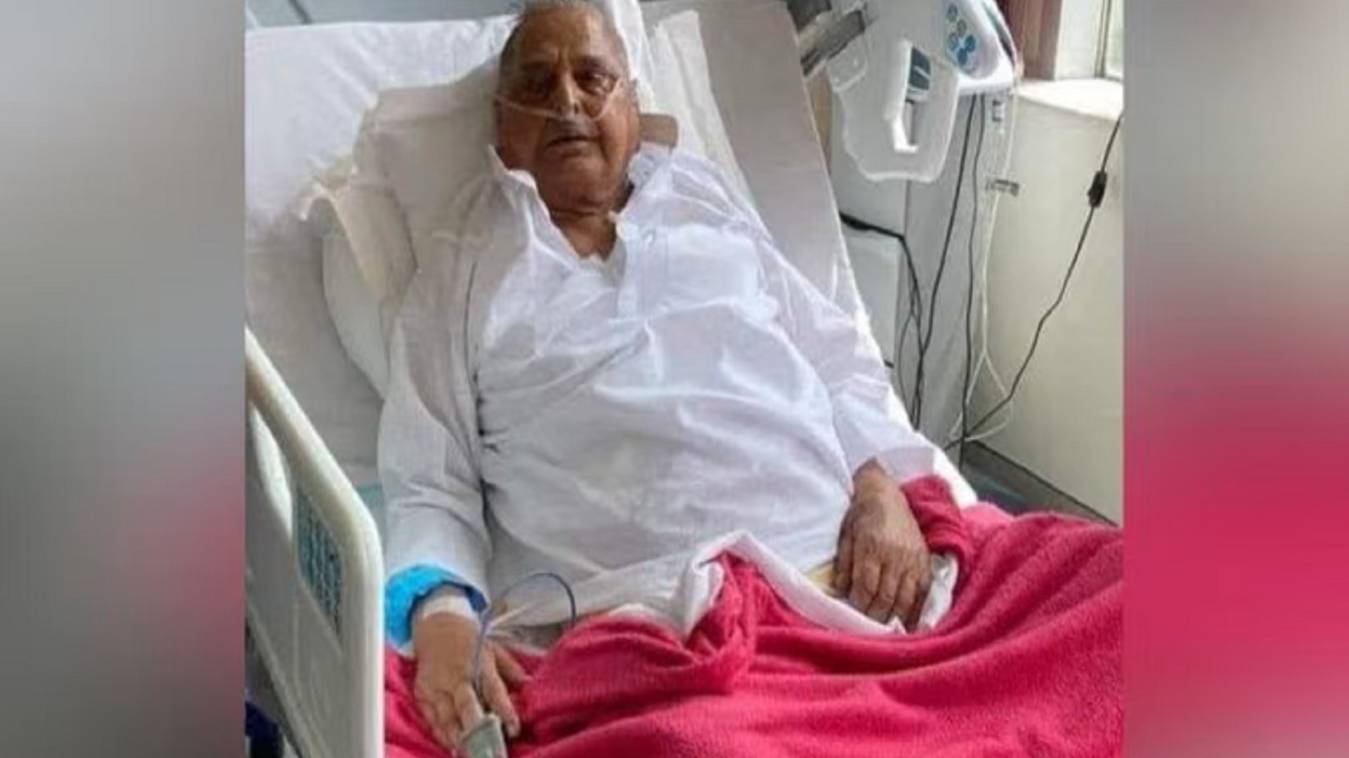 मुलायम सिंह की हालत स्थिर,किडनी देने पहुंचा बीएचयू का छात्र