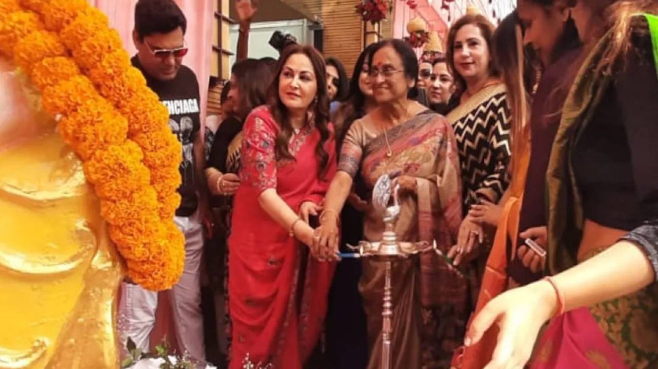 वाराणसी में जयाप्रदा बोलीं-आजम ने जो बोया वह काट रहे हैं', रामपुर में भाजपा उम्‍मीदवार जीतेगा