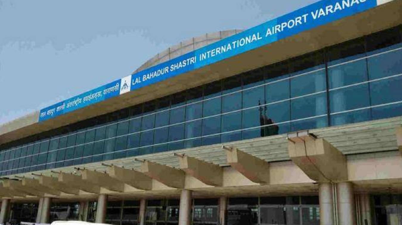 यात्री सुविधाओं में गोवा, रायपुर और वाराणसी को पछाड़, इंदौर एयरपोर्ट बना पहले नंबर पर