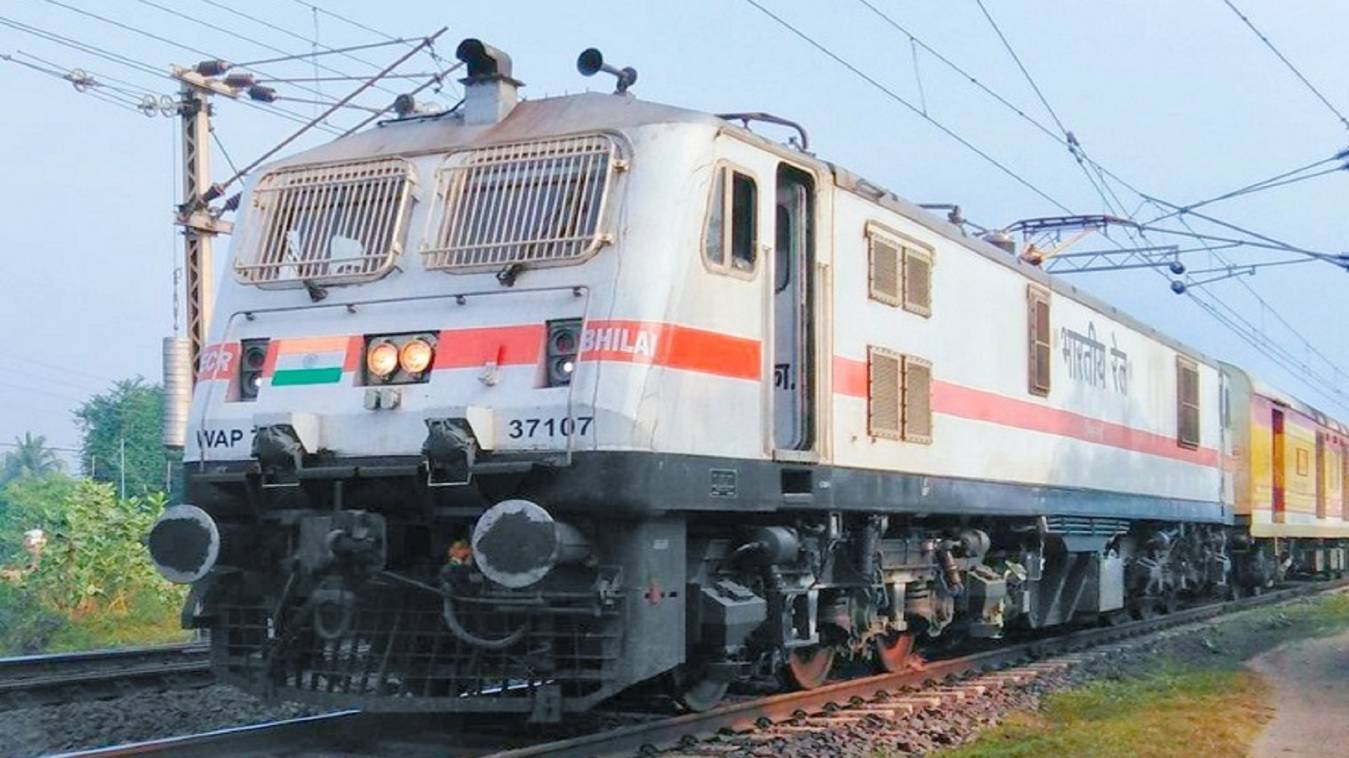 वाराणसी से बलिया के बीच चलेगी 2 स्पेशल ट्रेन