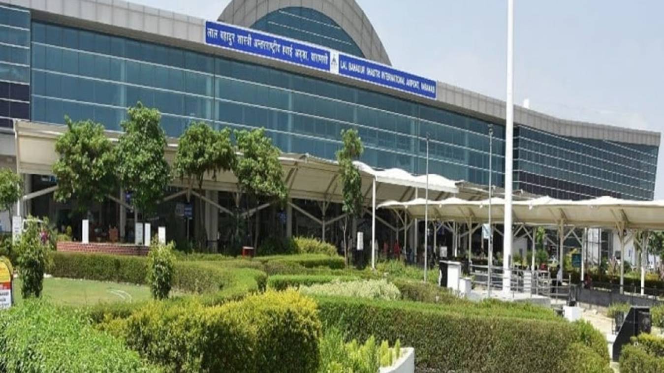 कल से वाराणसी एयरपोर्ट पर बिना बोर्डिंग पास के मिलेगा प्रवेश