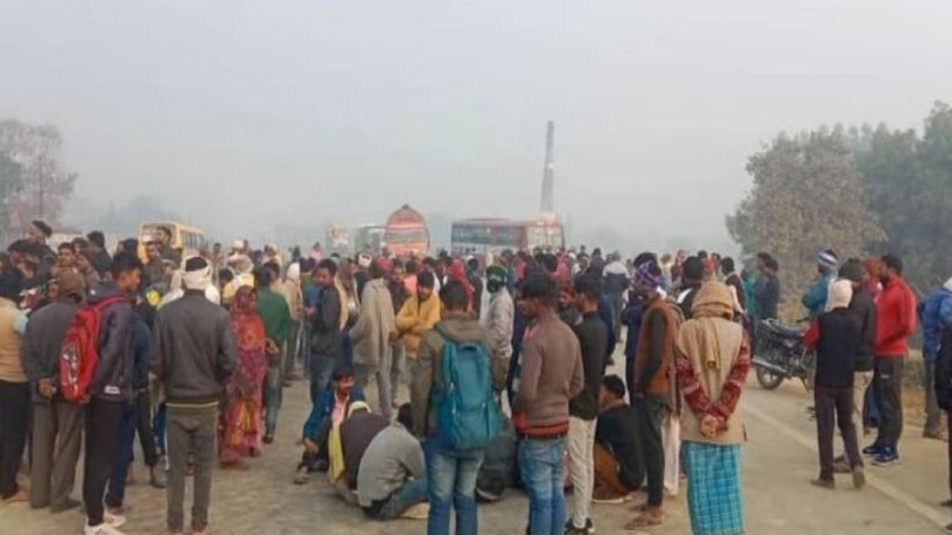 road accident in jaunpur: रोडवेज बस ने मॉर्निंग वॉक के लिए निकले तीन लोगों को रौंदा, एक की मौत, दो घायल 