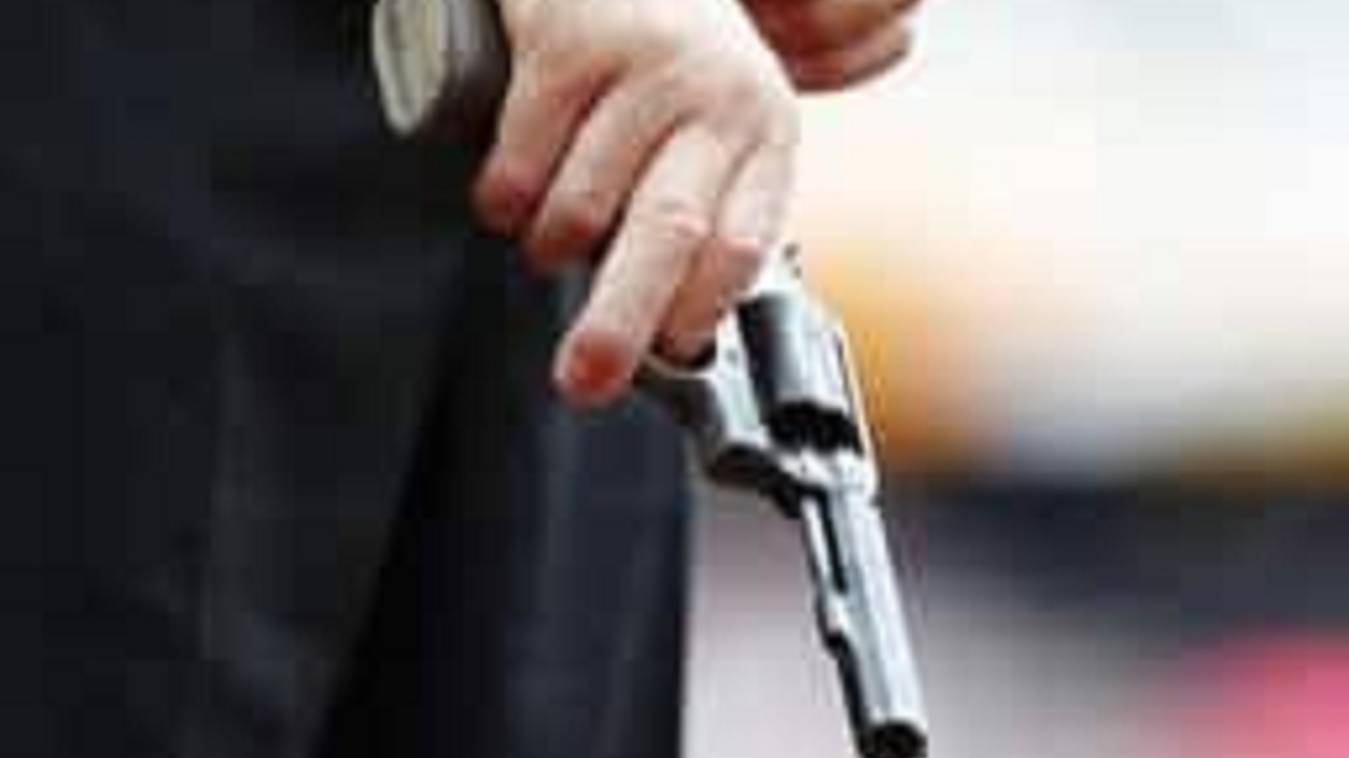 जौनपुर में बदमाशों ने बीच चौराहे पर युवक को उतारा मौत के घाट 