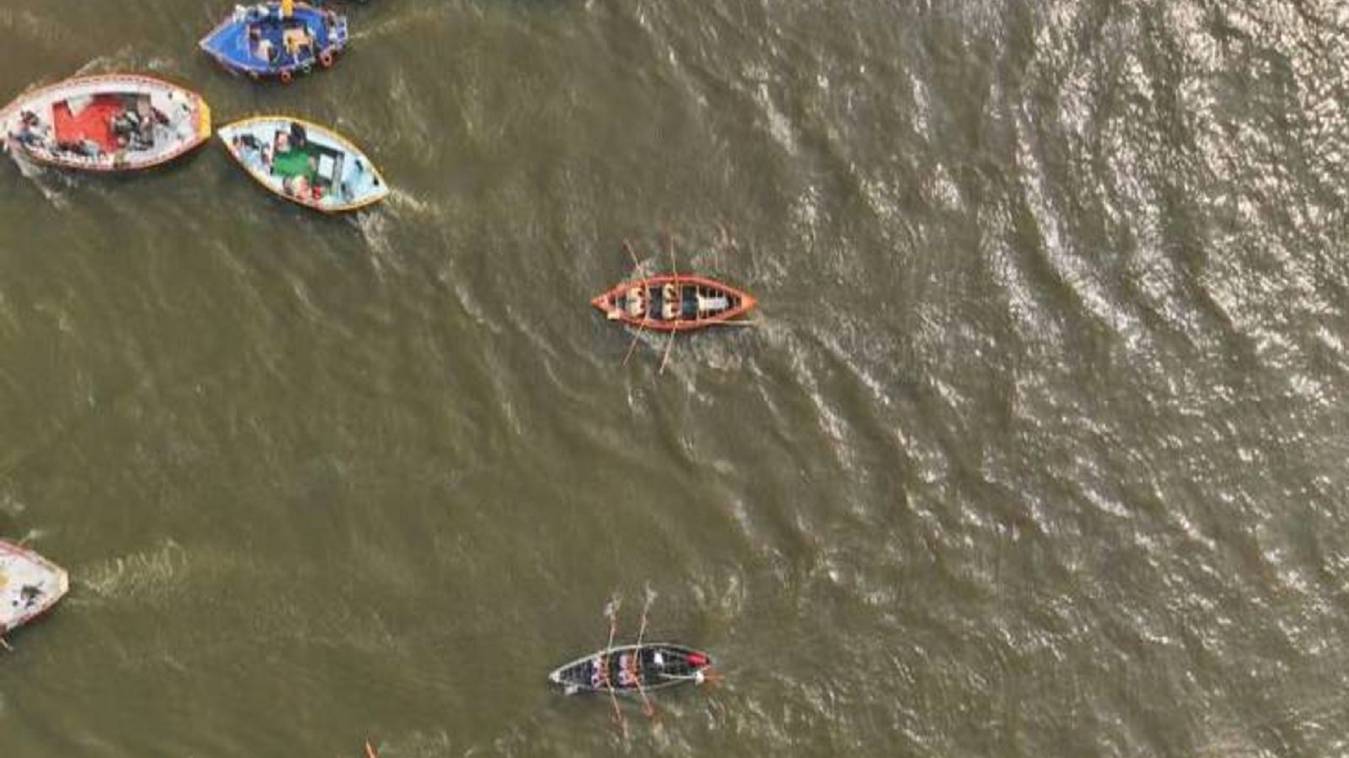 'काशी के रंग, ऊर्जा के संग' थीम पर दौड़ेंगी नावें