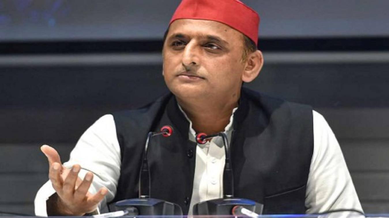 अखिलेश यादव का बुलडोजर नीति पर तंज, कहा- पहले खुद के लोगों पर इसे लागू करे भाजपा