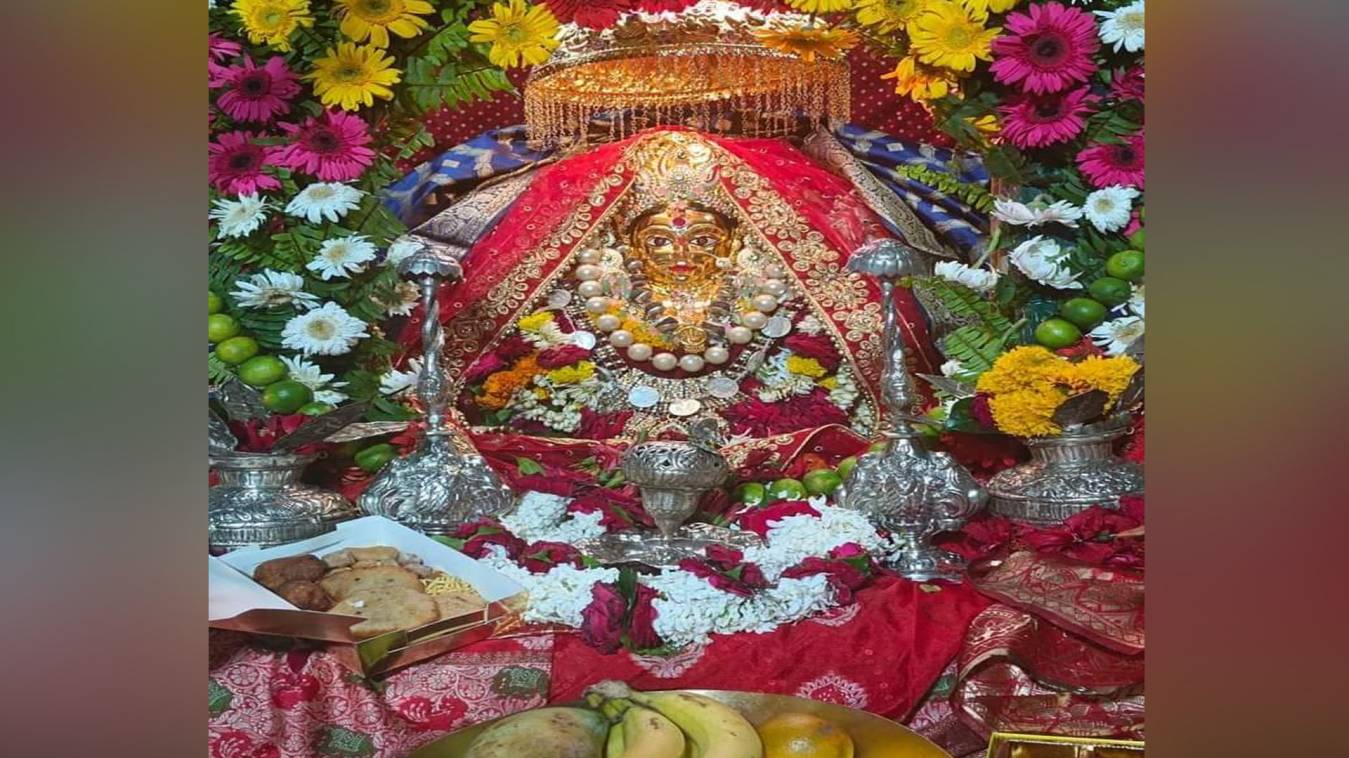 मां शीतला की महाआरती में उमड़ा आस्था का सैलाब