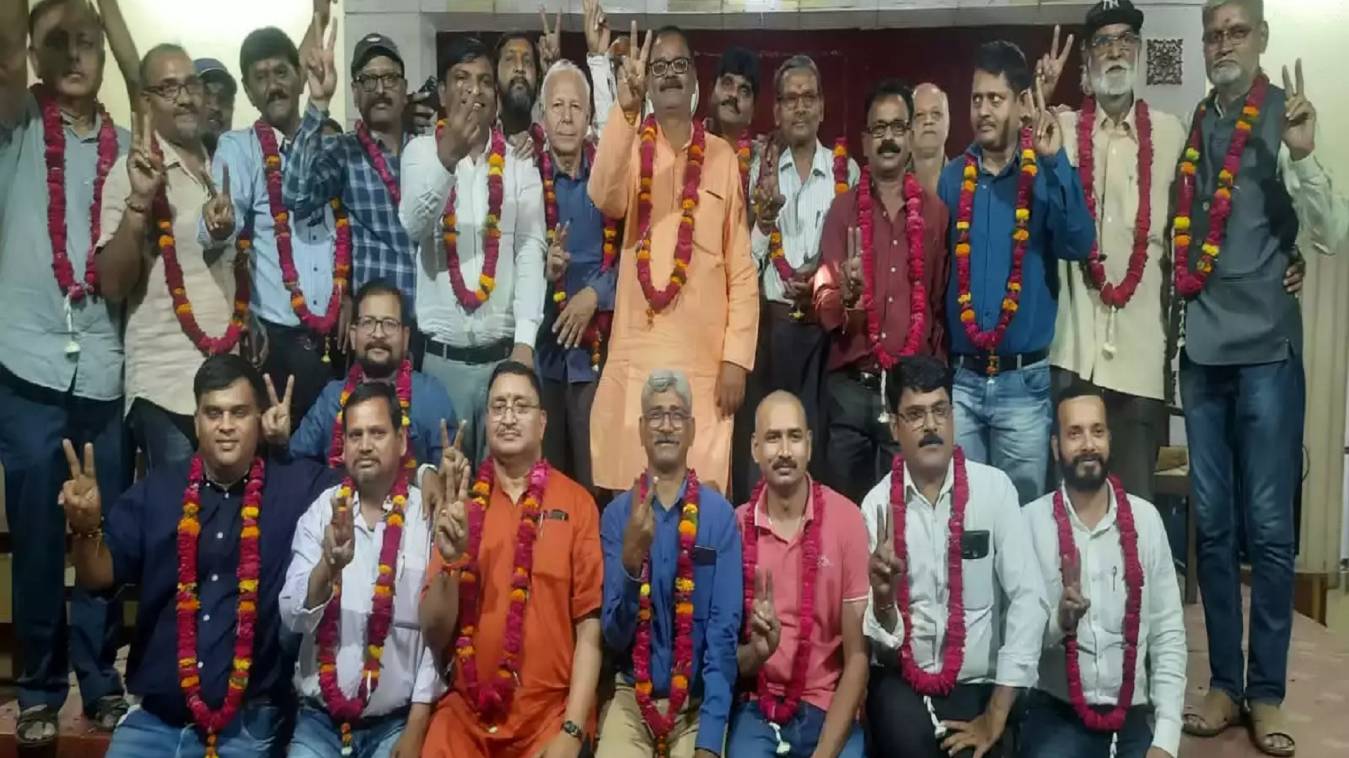  काशी पत्रकार संघ : अत्रि भारद्वाज अध्यक्ष, अखिलेश मिश्र बने महामंत्री 