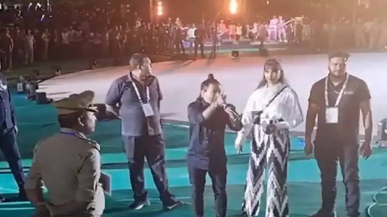 खेलो इंडिया गेम्स के कार्यक्रम में आयोजकों पर भड़के कैलाश खेर, बोले- तमीज सीखो, एक घंटा हमको इंतजार कराया…