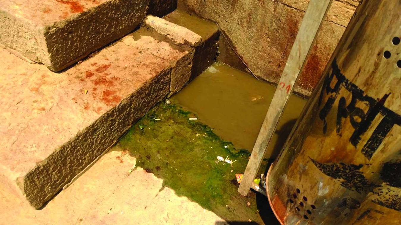 डूब गई करोड़ों की थैली, गंगा मैली की मैली