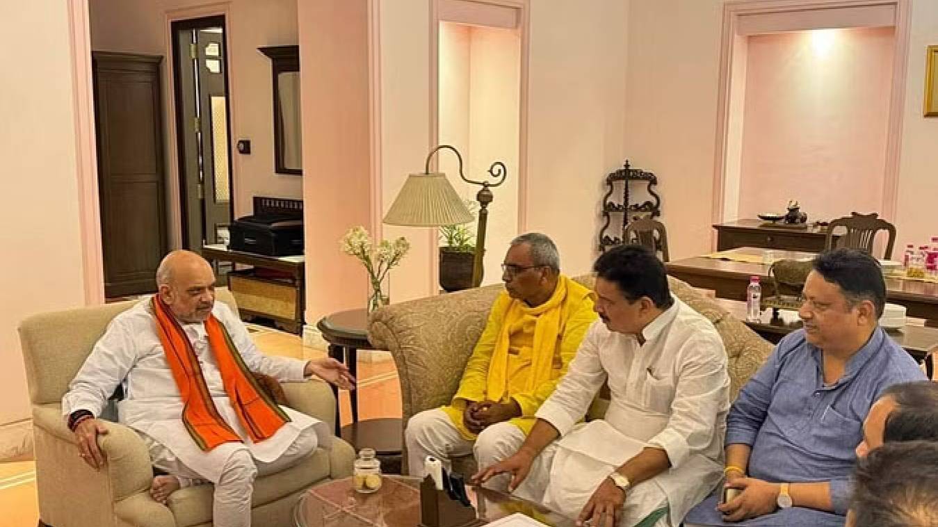 सपा छोड़ने के बाद अमित शाह से मिले पूर्व मंत्री नारद राय,  बीजेपी में हो सकते हैं शामिल