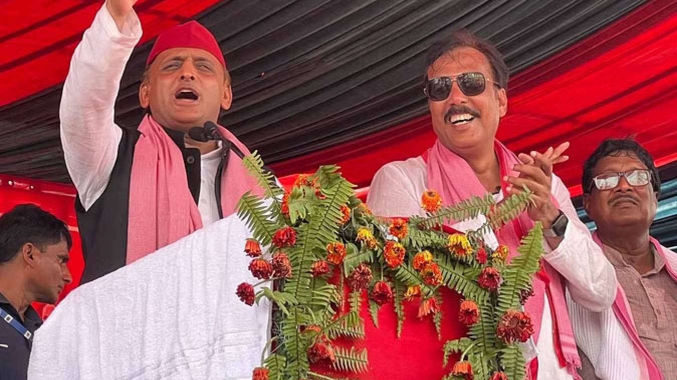  नौजवानों को नौकरी, किसानों को कर्जमाफी का दिया भरोसा, अखिलेश यादव ने मऊ की जनता को साधा