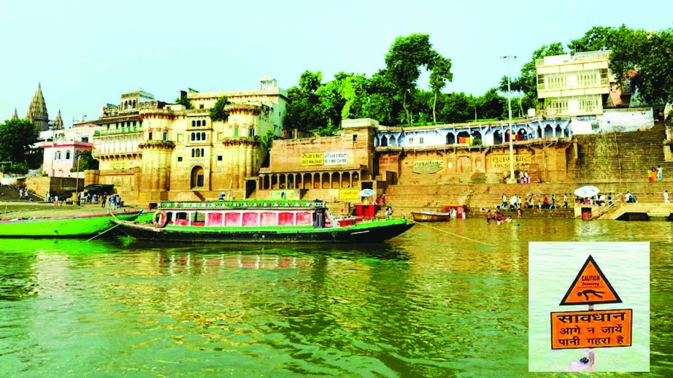 डुबान पॉइंट बनता जा रहा गंगा किनारे का तुलसी घाट