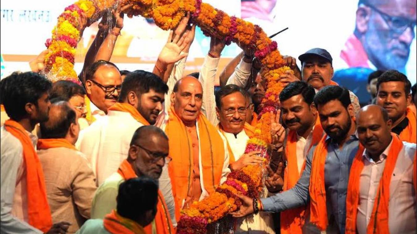 लोकसभा में 100 से भी कम सीट पाने वाली कांग्रेस इतरा रही: राजनाथ सिंह