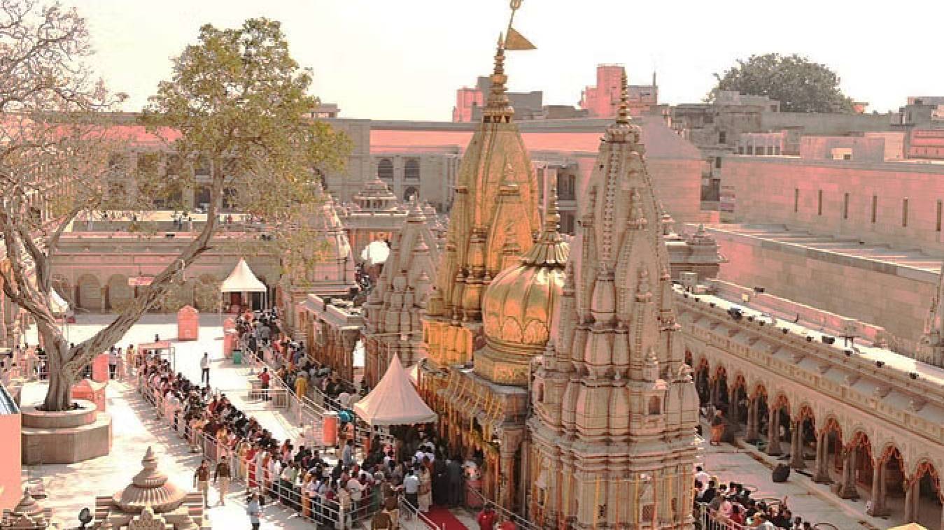 अब क्यूआर कोड वाले परिचय पत्र से मिलेगी एंट्री, भक्तों के लिए सुगम बनाई जा रही व्यवस्था