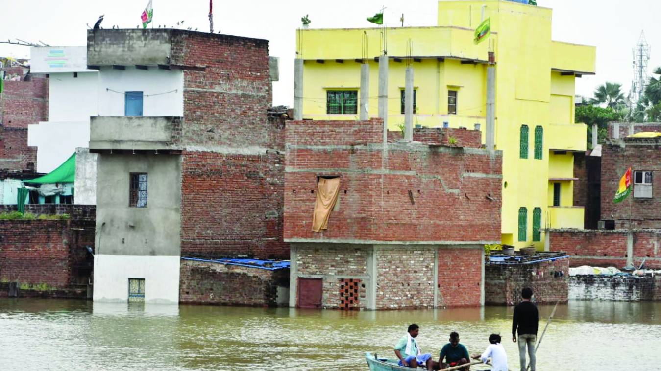 घटता जलस्तर बढ़ा रही दुश्वारियां