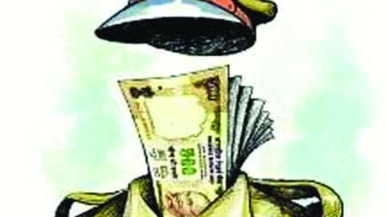 चोरों को बचाने को भेलूपुर पुलिस ने बेच दिया ईमान !