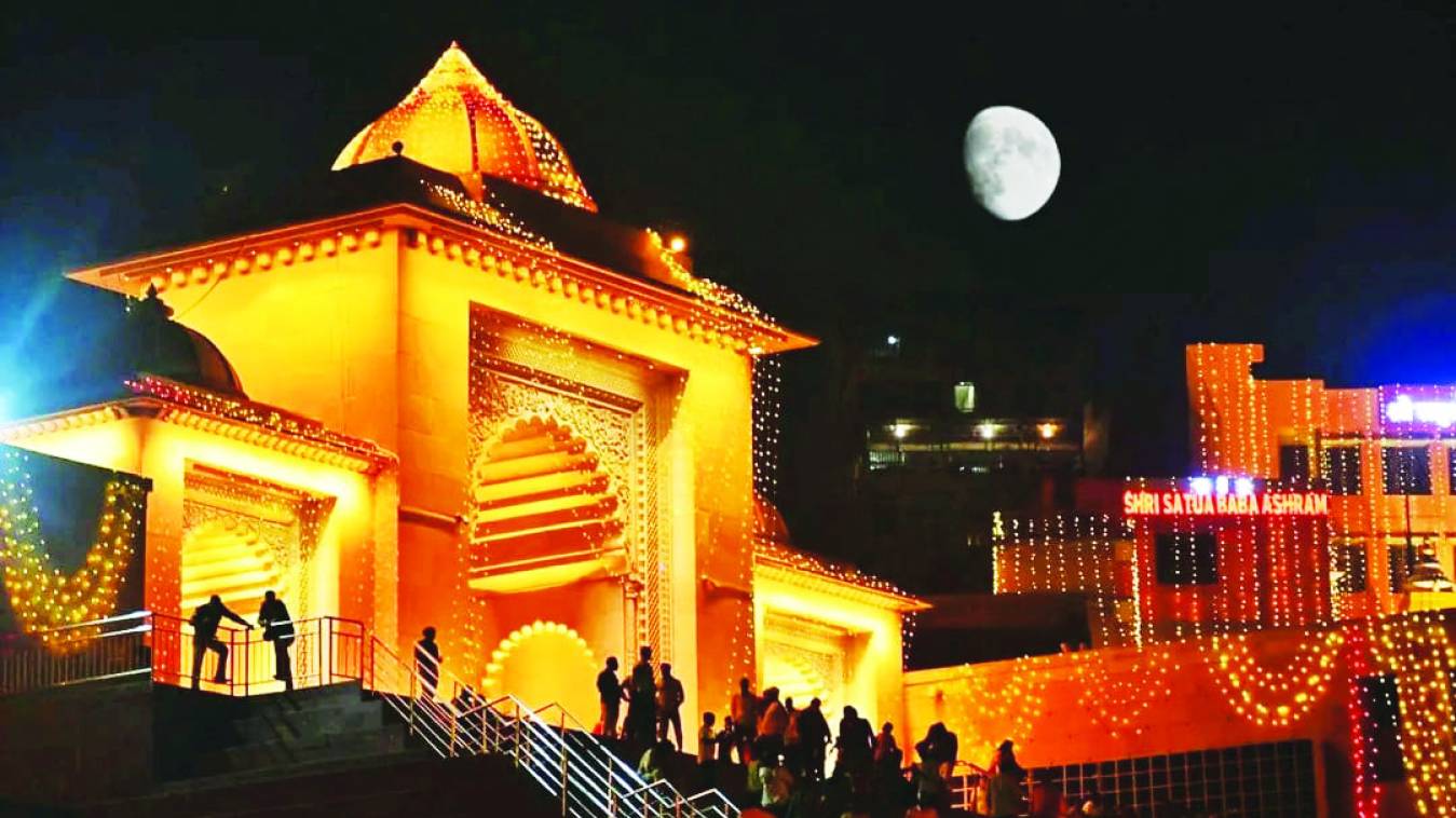 अब सितारों के जमीं पर उतरने का इंतजार