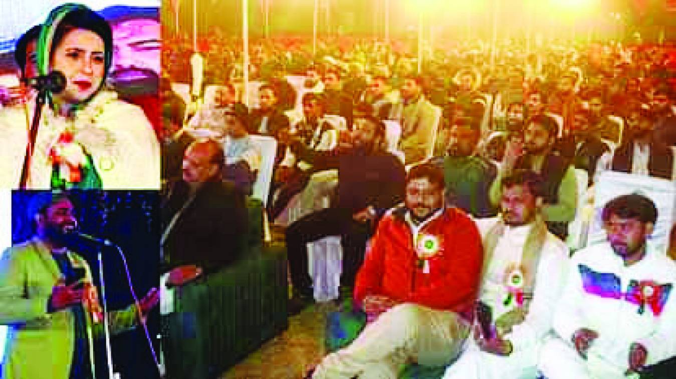 चलो चमन में टहल के आएं, फिजां में खुशबू नई-नई है...