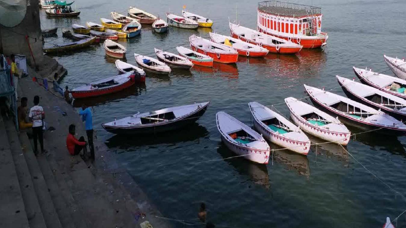  Varanasi:  न्यू ईयर पर गंगा में नौका विहार पर सख्ती, 31 दिसंबर और 1 जनवरी की शाम को नहीं होगा नौका संचालन