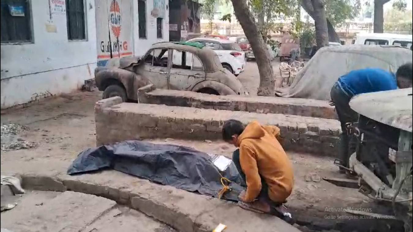 कैंसर-सफेद दाग से पीड़ित कार मिस्त्री ने कुएं में लगाई फांसी