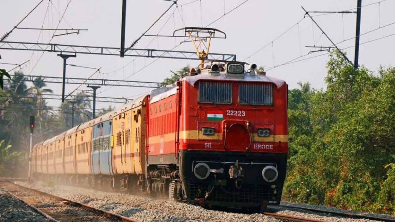 महाकुंभ के लिए 18 फरवरी से चलेगी स्पेशल ट्रेन, जानिये रूट और शेड्यूल 