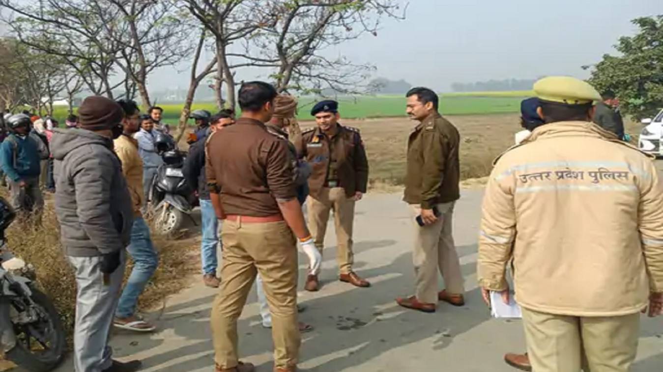 वाराणसी में महिला की सिर कूचकर नृशंस हत्या, नहर पुलिया पर फेका मिला शव 