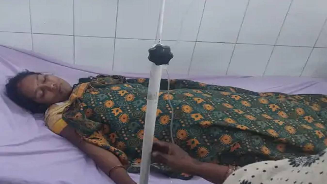 वाराणसी में सैन्य फायरिंग रेंज में महिला के कंधे पर लगी गोली, आर्मी बाउंड्री वॉल के पास धूप में बैठी थी महिला